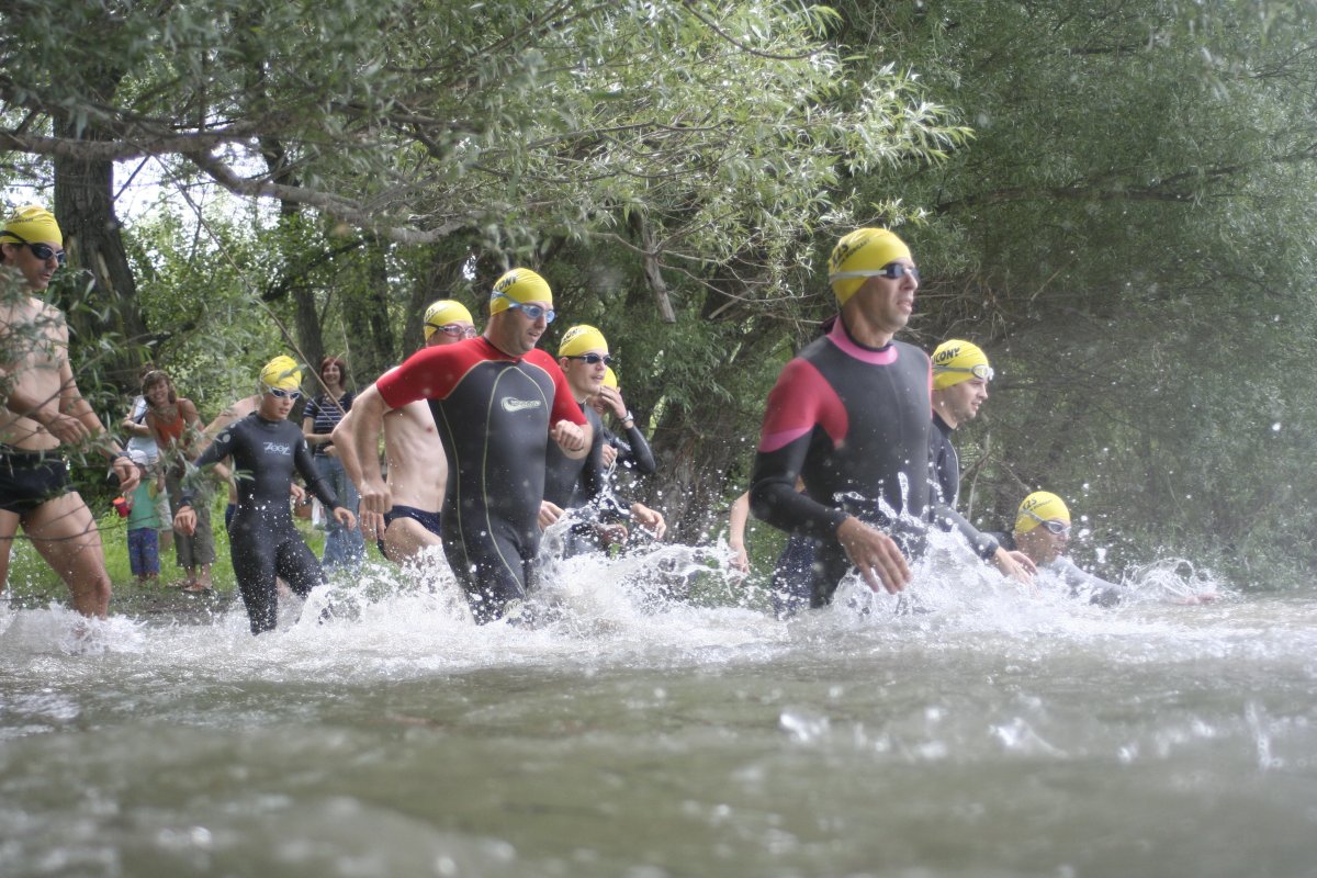 x2s visegrad swim promo start4